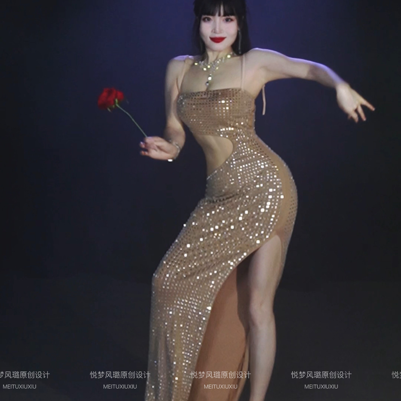 悦梦风璐肚皮舞新款套装演出服班大码性感气质烫钻仙女练功服长裙