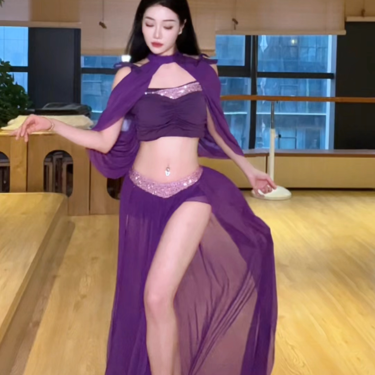 悦梦风璐肚皮舞新款高级大码演出套装显瘦表演服练功服亮片紫色