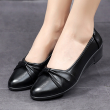 春秋款单鞋软底舒适中老年女鞋