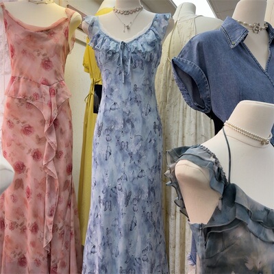 温柔系碎花显瘦荷叶边连衣裙女