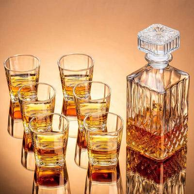 Crystal glass wine bottle decanter set with whisky storage