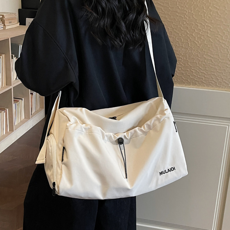 大容量轻便休闲帆布包女多口袋通勤单肩斜挎包外出防水尼龙手提包,箱包皮具/热销女包/男包,通用款女包,淘宝优惠券,粉丝福利购,淘宝优惠卷