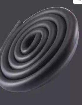 Baby table bubble wrap angle of a U-shaped glass edging tabl