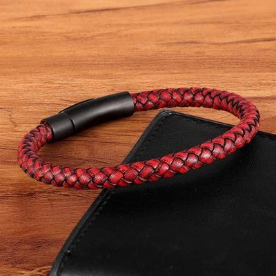 XQNI New Classic Style Men Leather Bracelet Simple Black Sta