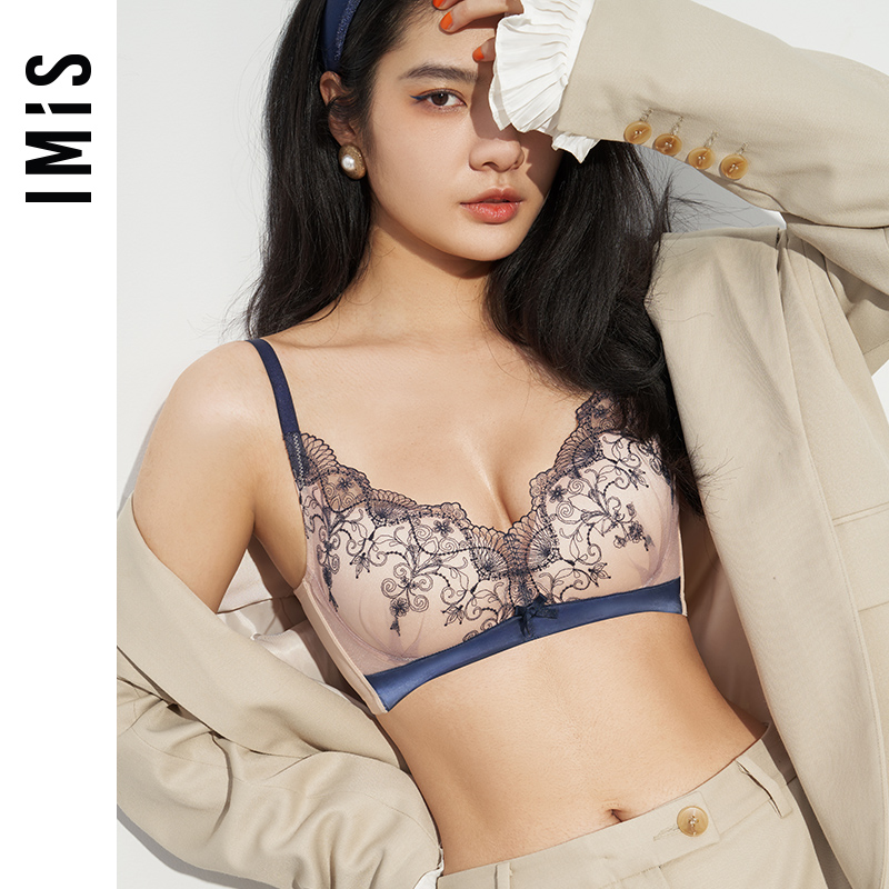 爱慕爱美丽商场内衣无钢圈小胸聚拢显大蕾丝3/4中厚文胸IM17AYK1