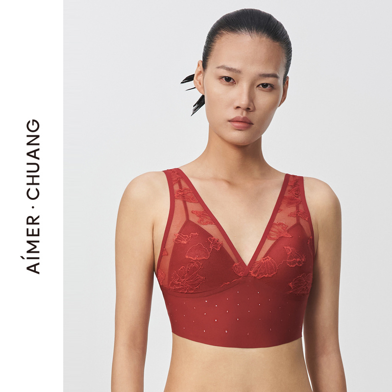 爱慕·CHUANG内衣女V领无钢圈薄款蕾丝花面背心式文胸CA170801