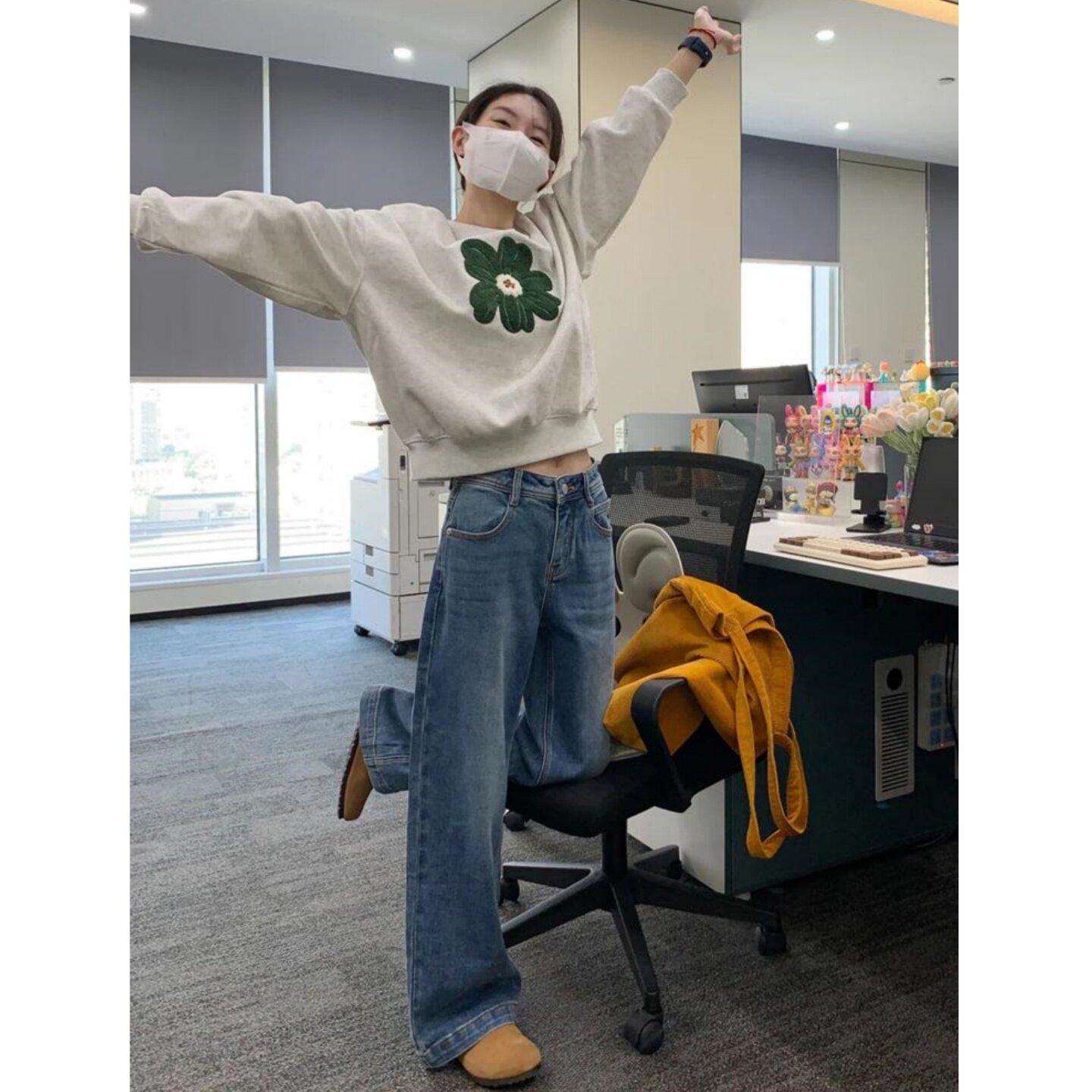 慵懒风花朵印花短款卫衣女小个子秋冬季保暖加绒减龄宽松长袖上衣 - 丫丫淘宝网