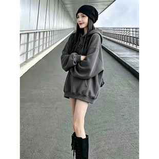 秋冬季深灰色高级感卫衣女2026新款加绒宽松百搭潮流套头连帽上衣