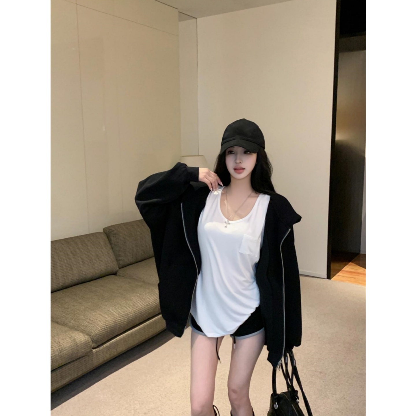 复古黑色连帽长袖卫衣外套女冬季加绒保暖开衫慵懒风宽松拉链上衣