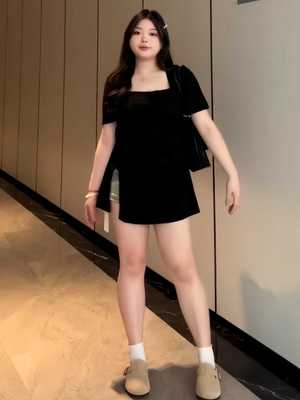 夏季微胖mm显瘦别致绝美小上衣