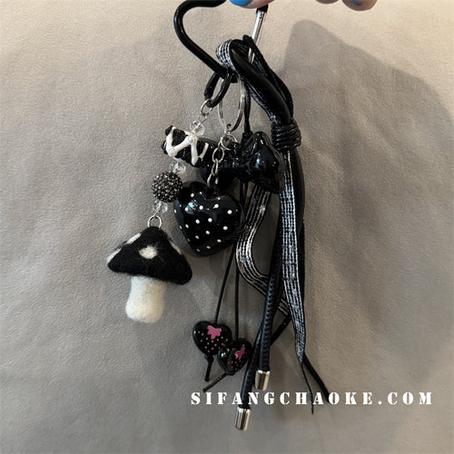 甜酷风波点蝴蝶结爱心挂链miu 系创意书包挂链装饰钥匙扣手机壳