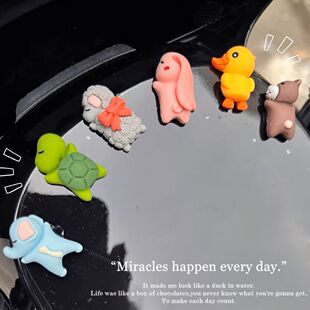 网红趴趴公仔电动车后视镜迷你可爱动漫电瓶车机车改造配件装饰贴