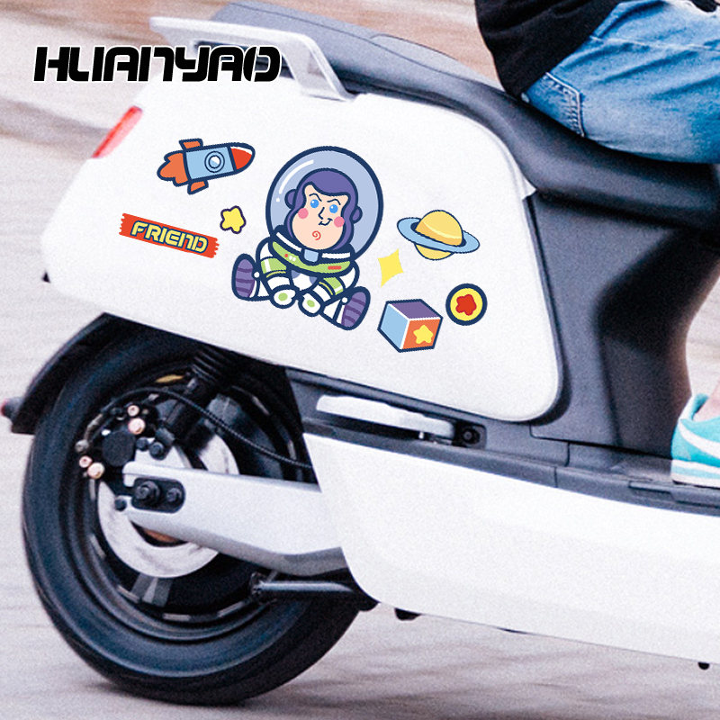 电动车贴纸可爱草莓熊迪士尼卡通装饰摩托车雅迪爱玛晴天防水无痕