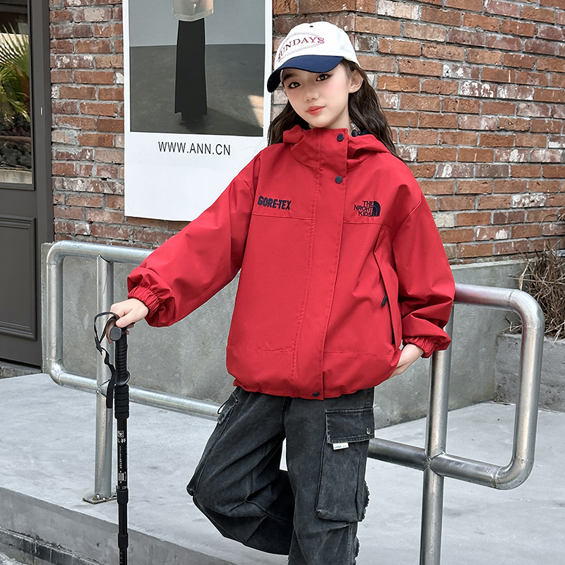 女童外套春秋儿童冲锋衣秋装上衣