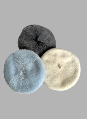 浅蓝色白色网纱贝雷帽带内里手工设计稿网纱兔毛羊毛加厚蓓蕾帽女