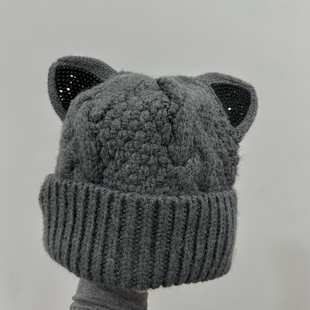 手工麻花带钻耳朵毛线帽设计感灰色白色羊毛针织帽保暖可爱减龄