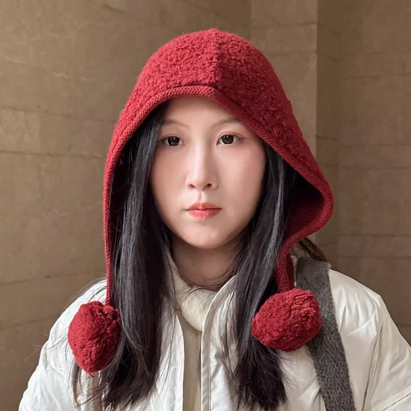 羊毛带球球女士护耳帽保暖透气针织帽毛线帽冬季红色灰色显脸小,服饰配件/皮带/帽子/围巾,帽子,淘宝优惠券,粉丝福利购,淘宝优惠卷