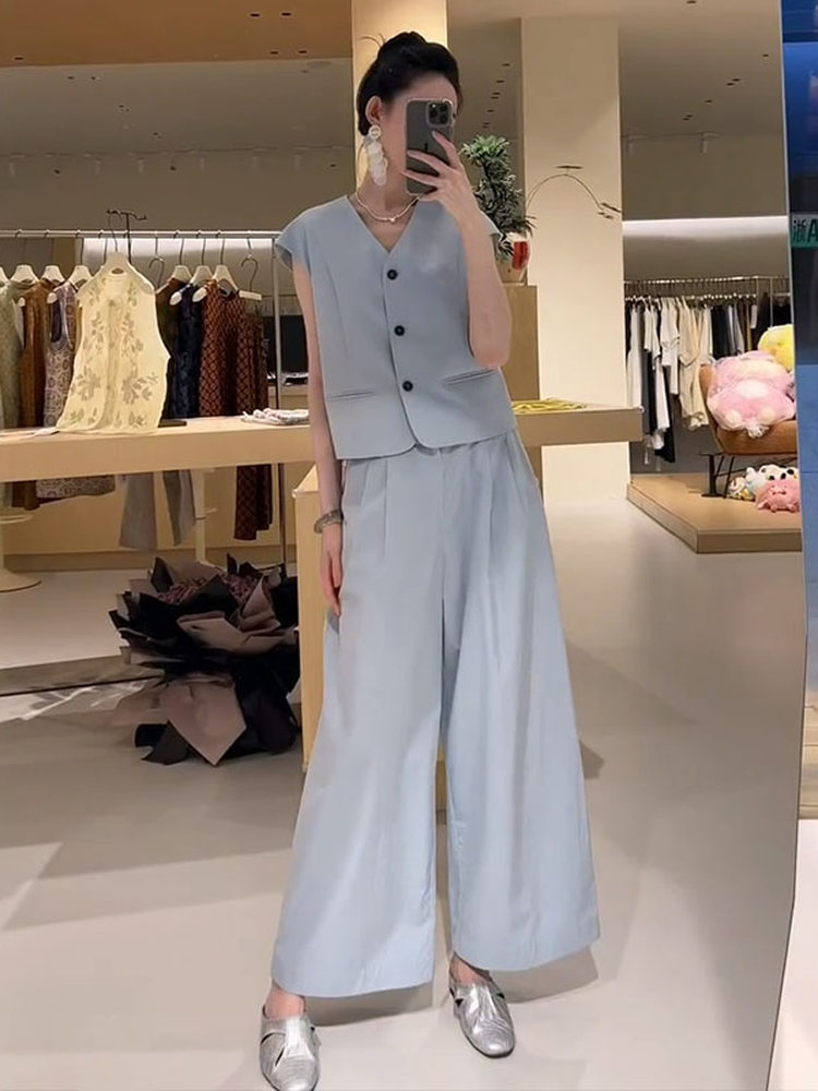 蓝色西装穿搭一整套女2025新款夏轻奢V领马甲上衣阔腿裤两件套装