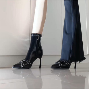 黑色尖头马丁靴女2025秋冬新款 漆皮高跟加绒细跟气质洋气炸街短靴