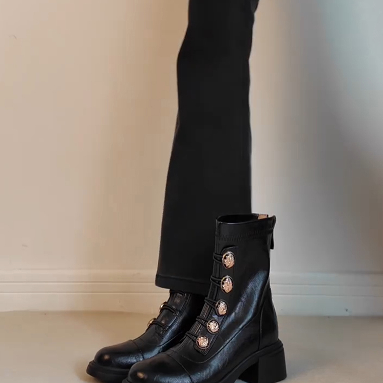 真皮弹力瘦瘦靴加绒后拉链短靴