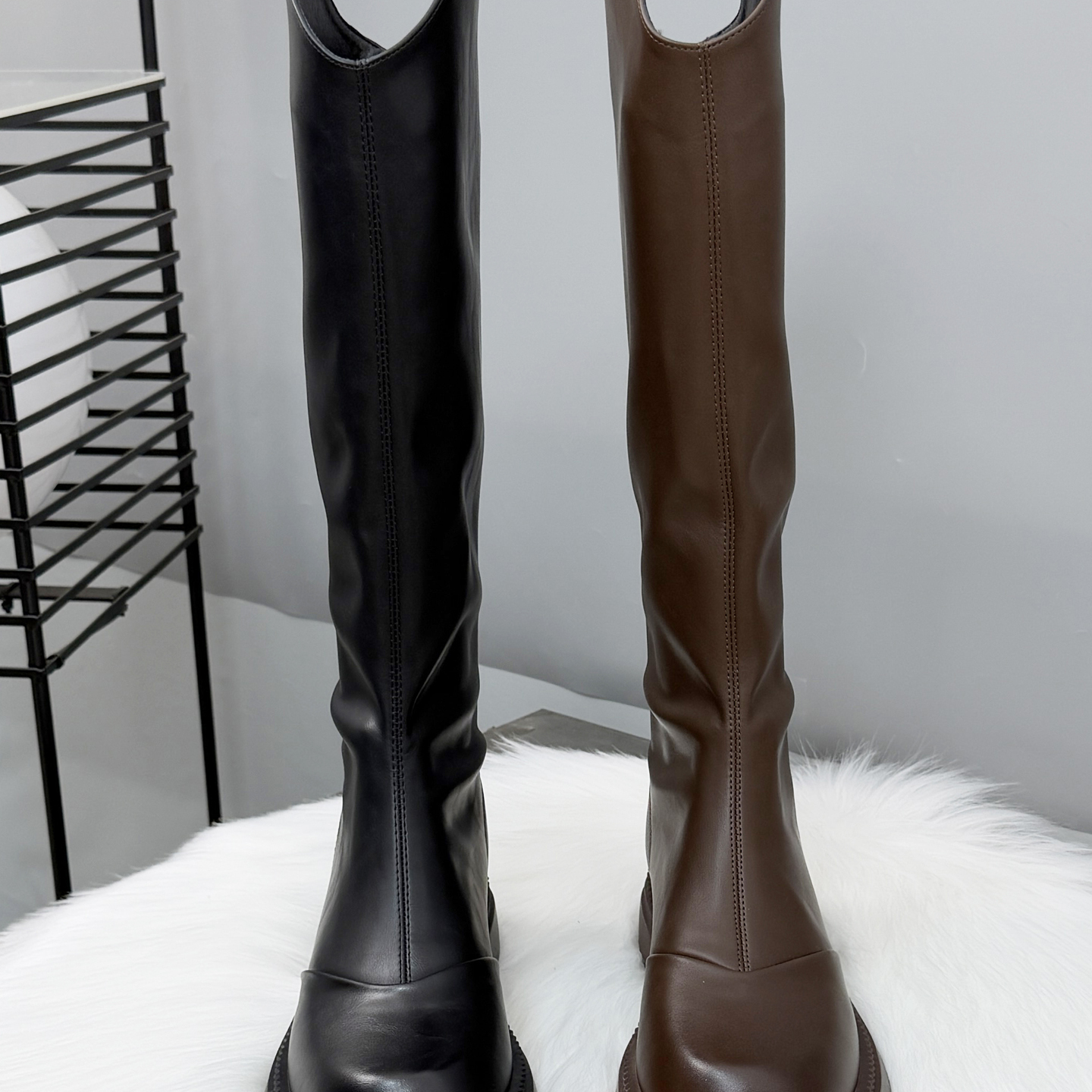 平底加绒骑士靴大码百搭真皮长靴