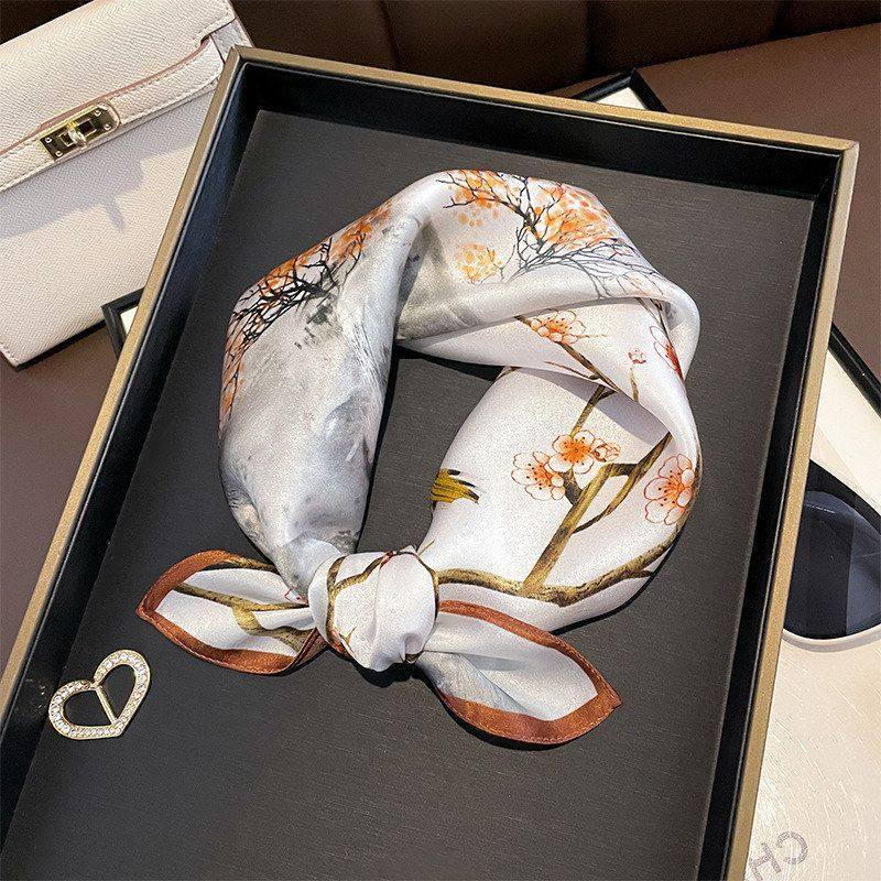 中国风高级感山水梅花真丝围巾杭州丝绸桑蚕丝丝巾装饰领巾小方巾