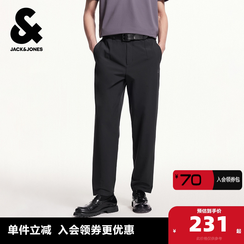 刺绣logo 背部挖袋后兜