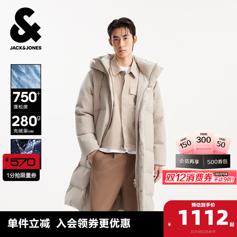 略宽松；连帽；摁扣+拉链门襟；胸前胶印