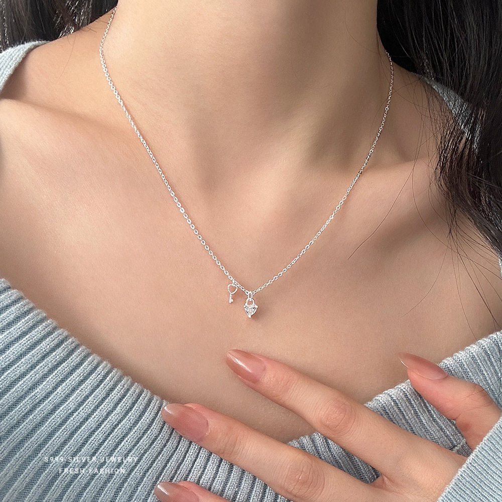 s999纯银爱心锆石钥匙项链女款时