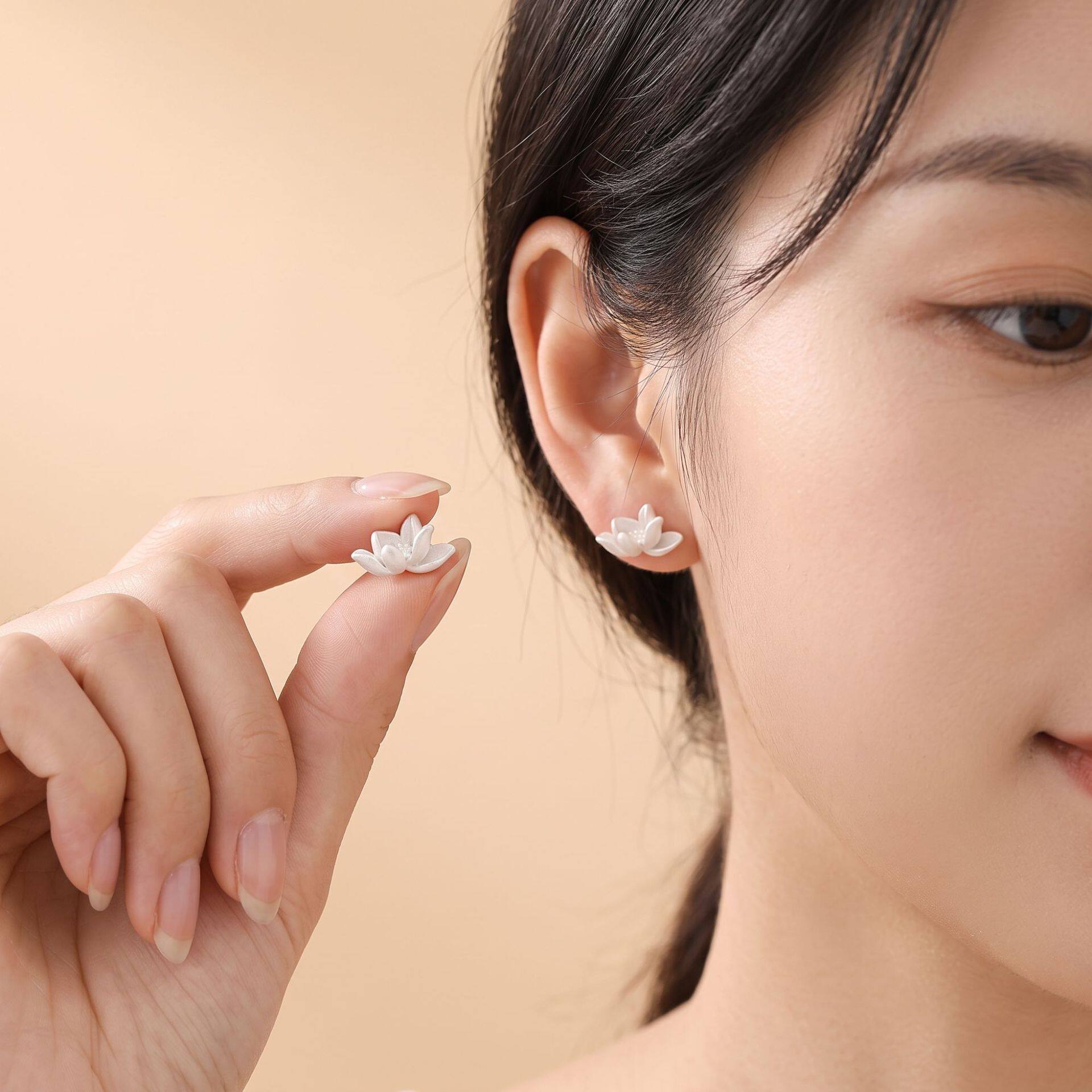 S999足银莲花耳钉女轻奢高级感耳