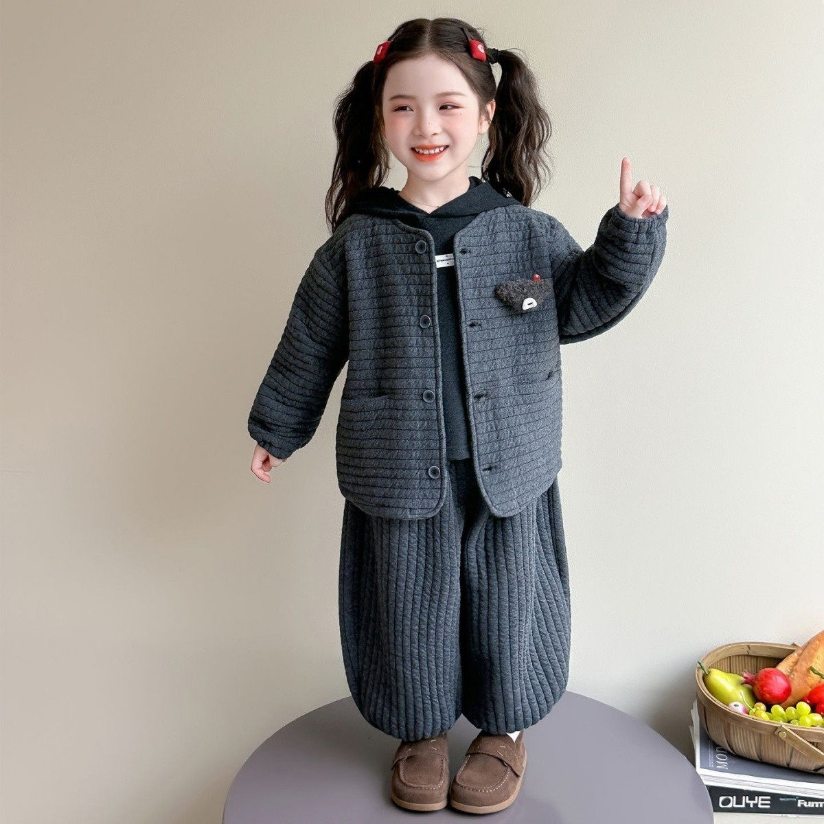 女童秋款连帽套装2026新款洋气女宝韩版三件套儿童秋季超好看衣服