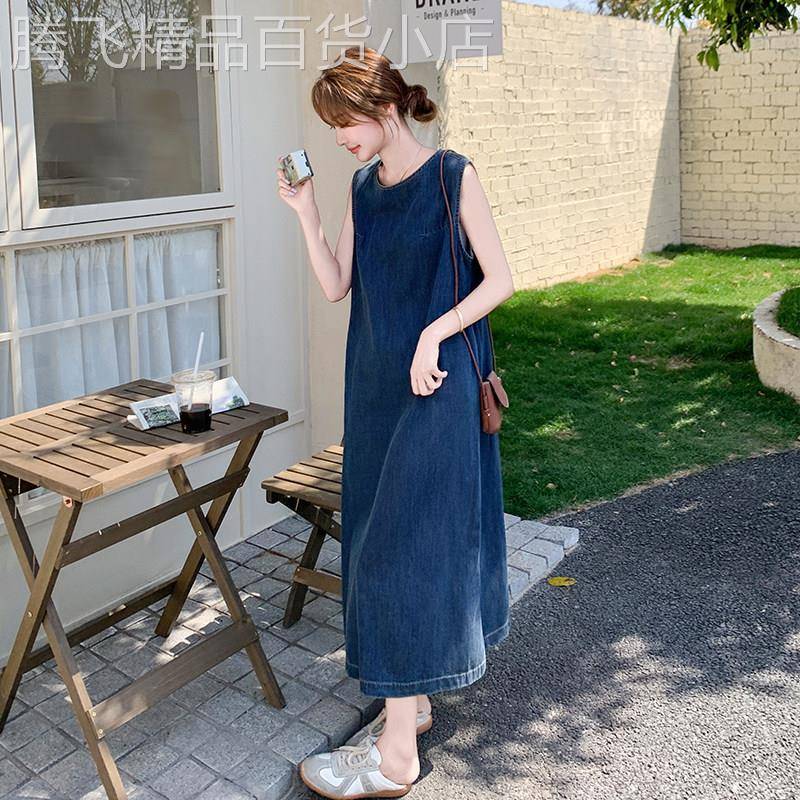 深蓝色薄牛仔无袖连衣裙女夏季2025新款宽松显瘦休闲复古直筒裙子