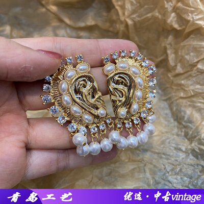 无铜Schiaparelli淡水珍珠流耳环