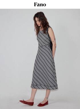 高级感蕾丝格纹特殊面料双层裙摆连衣裙女2025夏季新款