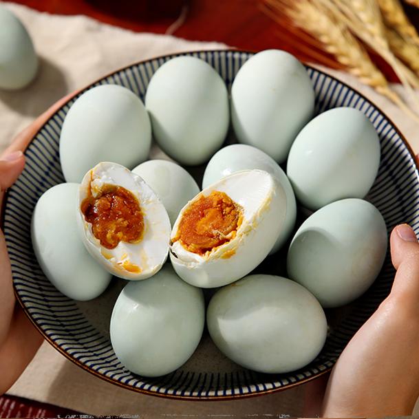 我老家红泥腌制咸鸭蛋图片