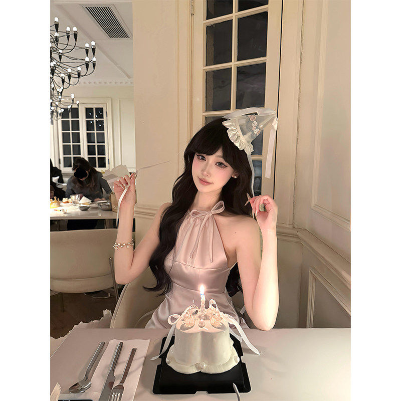 粉色挂脖连衣裙女高级感法式party小礼服名媛千金风公主生日裙子