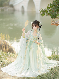 原创汉服女春晚嫣雨唐制齐胸襦裙刺绣印花日常春夏款汉服套装