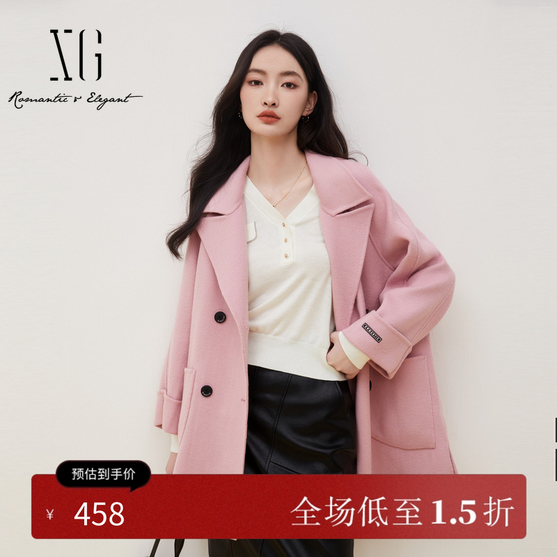 XG雪歌中长款双排扣长袖风衣2024冬季新款玫红色长袖羊毛大衣女装