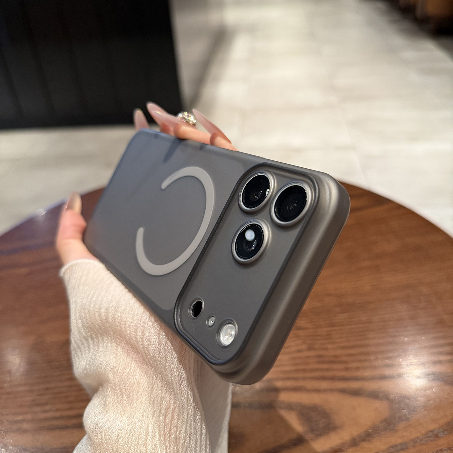 【磁吸充电】适用苹果17的手机壳