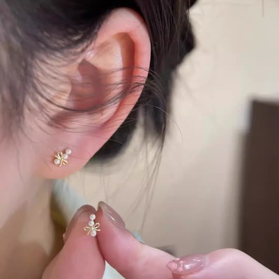 珠珠蝴蝶结耳钉2025新款时尚气质