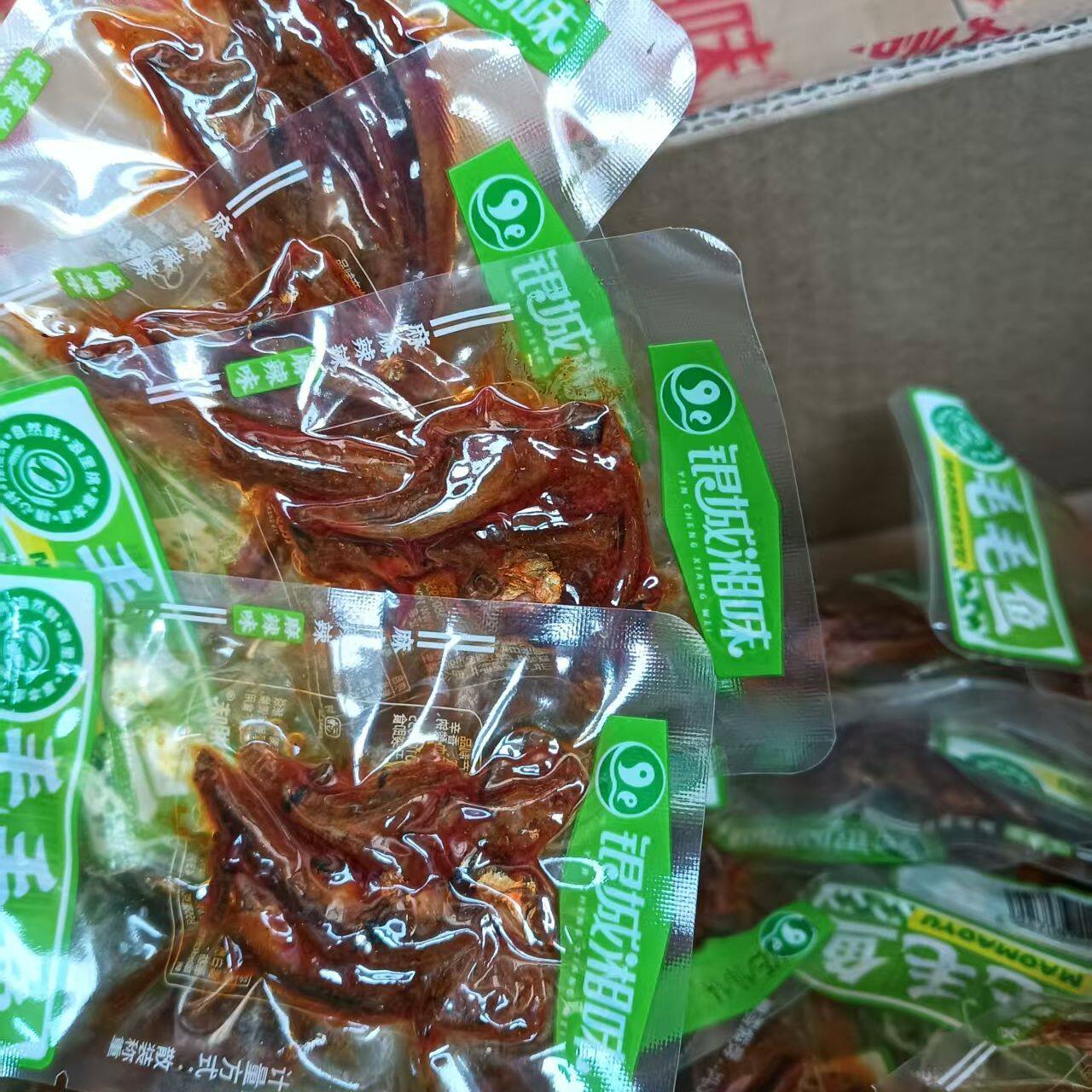 毛毛鱼湖南特产下饭休闲
