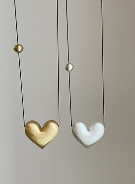 简约百搭拉丝爱心黑绳长款磁吸项链女高级感个性时尚颈链毛衣链