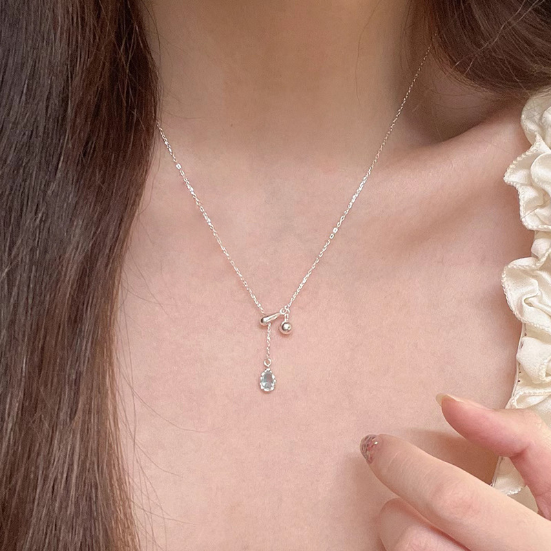 蓝色锆石水滴吊坠项链女轻奢小众简约个性时尚气质百搭颈链锁骨链