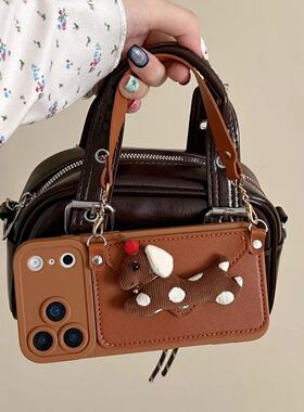 毛绒斑点樱桃小狗零钱包适用vivoY500手机壳T4x斜挎绳y35y37m秋冬2026新款y91y93卡通y200GT软z6z5闺蜜nex3s