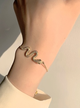 高级感蛇形手链ins 轻奢设计感时尚手镯网红冷淡风个性手饰