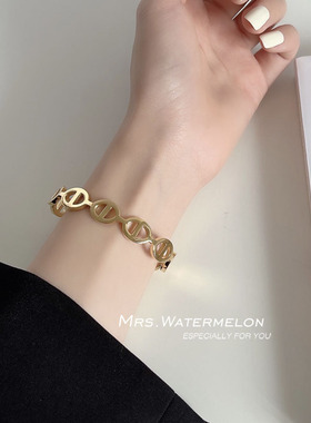 钛钢开口手镯女潮可调节猪鼻子时尚精致镯子不掉色简约个性高级感