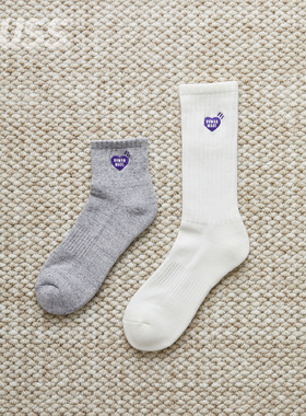 现货 HUMNAN MADE PILE SOCKS 日产爱心刺绣提花舒适中筒袜短袜