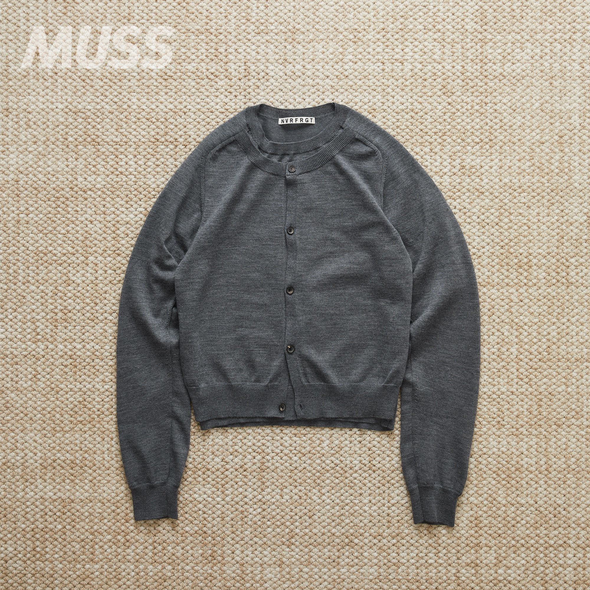 现货 NVRFRGT DOUBLE LAYERD SWEATER日产美利奴羊毛圆领开衫毛衣
