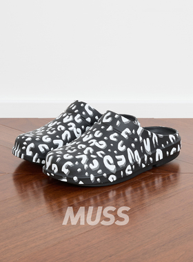 现货 THE SOLOIST. X OOFOS CLOG 宫下贵裕联名豹纹音符包头拖鞋