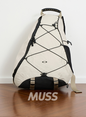 现货 OAKLEY LATITUDE SLING PACK 户外轻量防水斜跨弓箭包 25AW